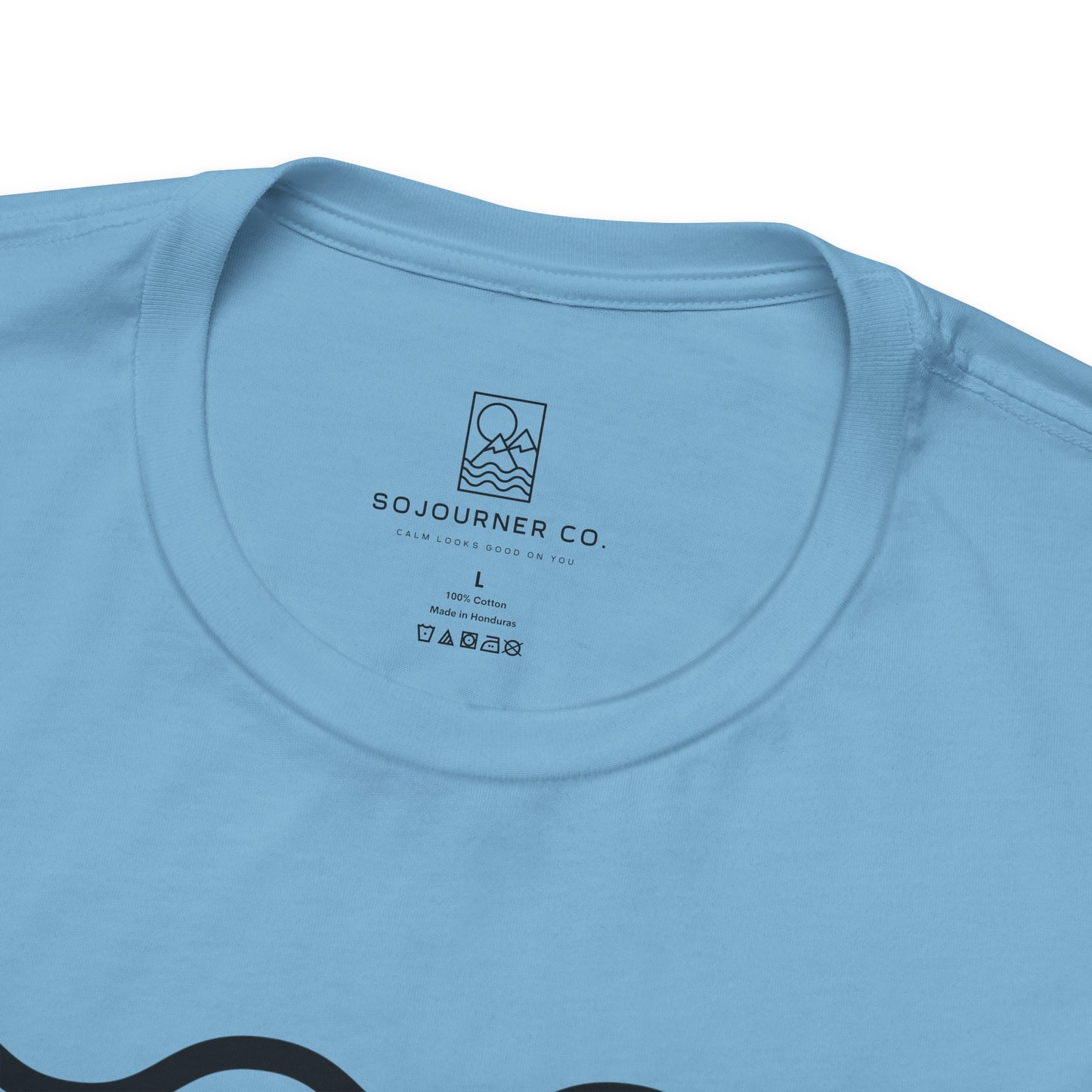 Minimalist Wavy Lines Tee – Unisex T-Shirt