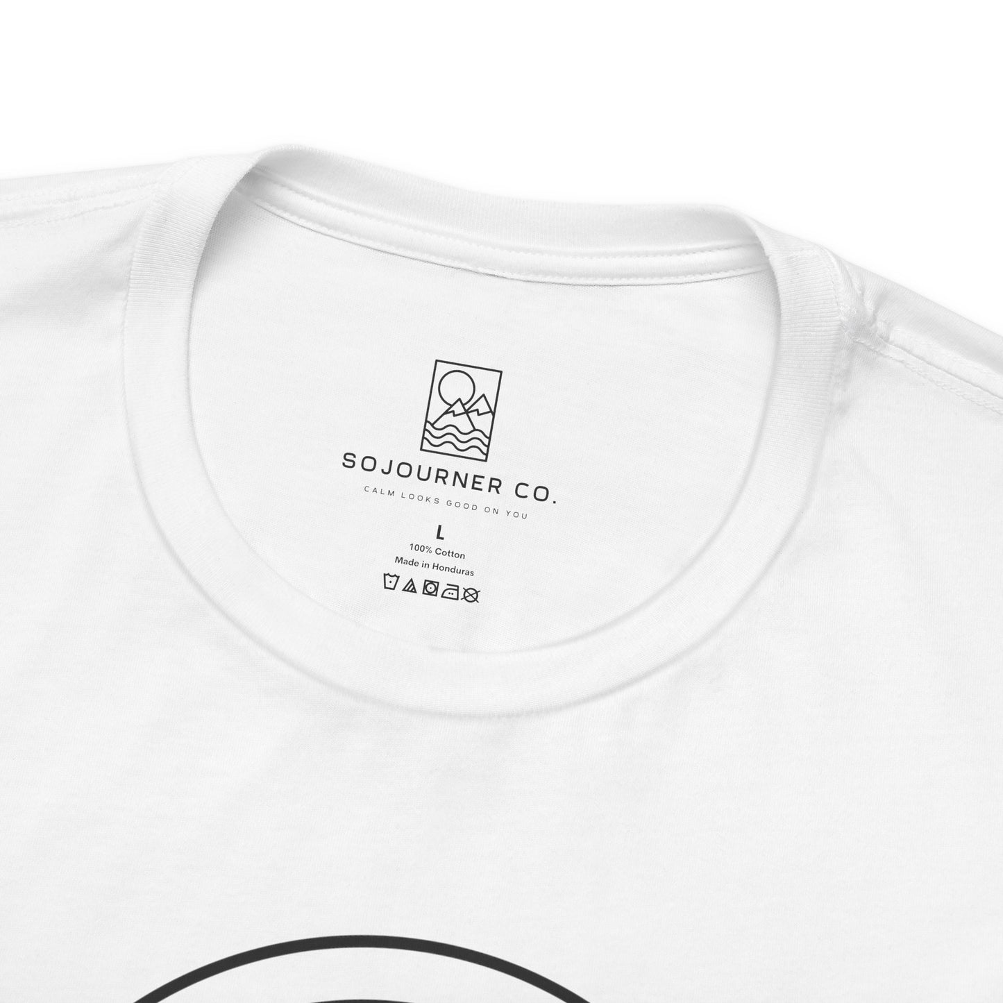 Wave Lines Tee – Minimalist Surf-Inspired Design