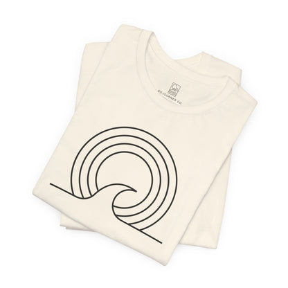 Wave Lines Tee – Minimalist Surf-Inspired Design