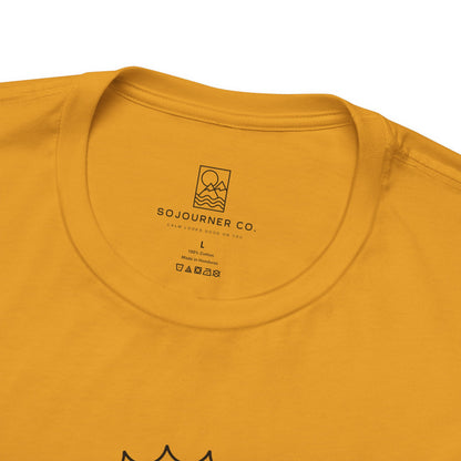 Trail Gear Tee – Minimalist Mountain Bike Emblem