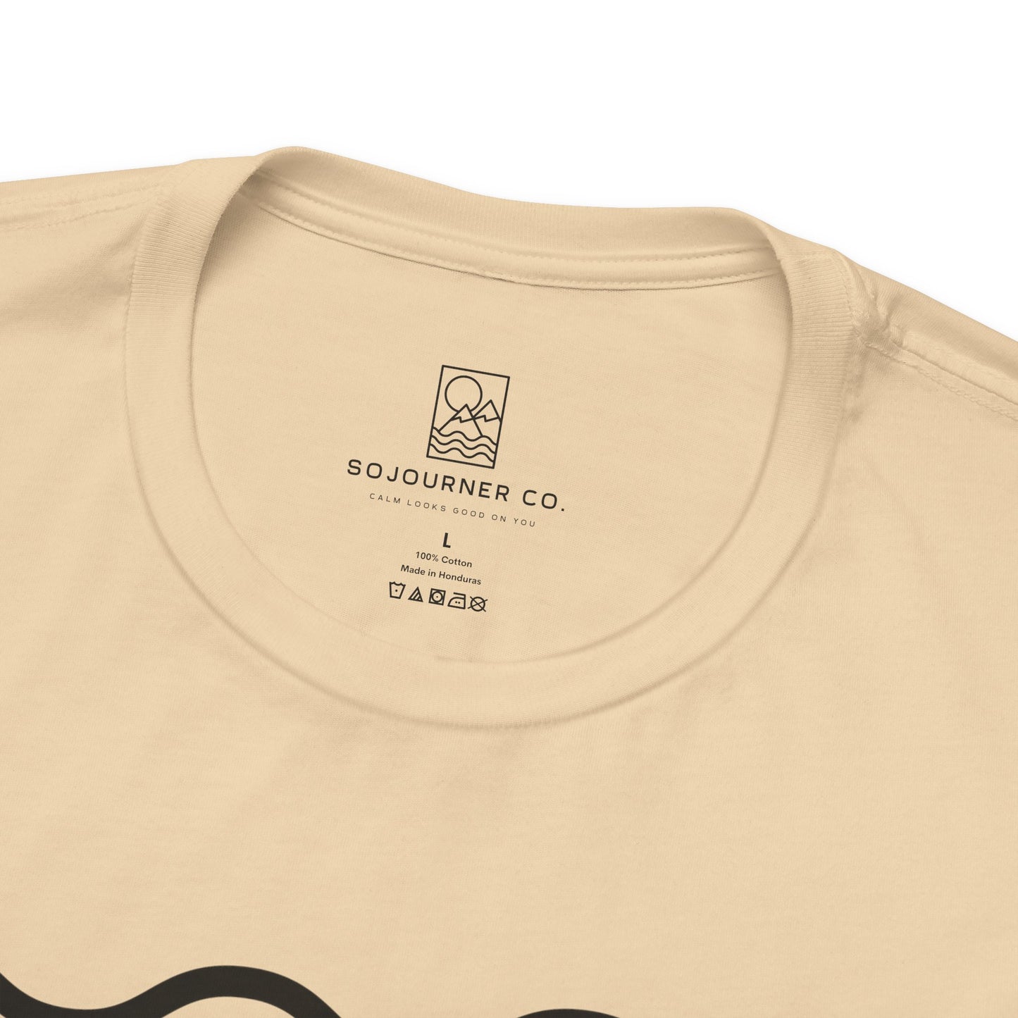 Minimalist Wavy Lines Tee – Unisex T-Shirt