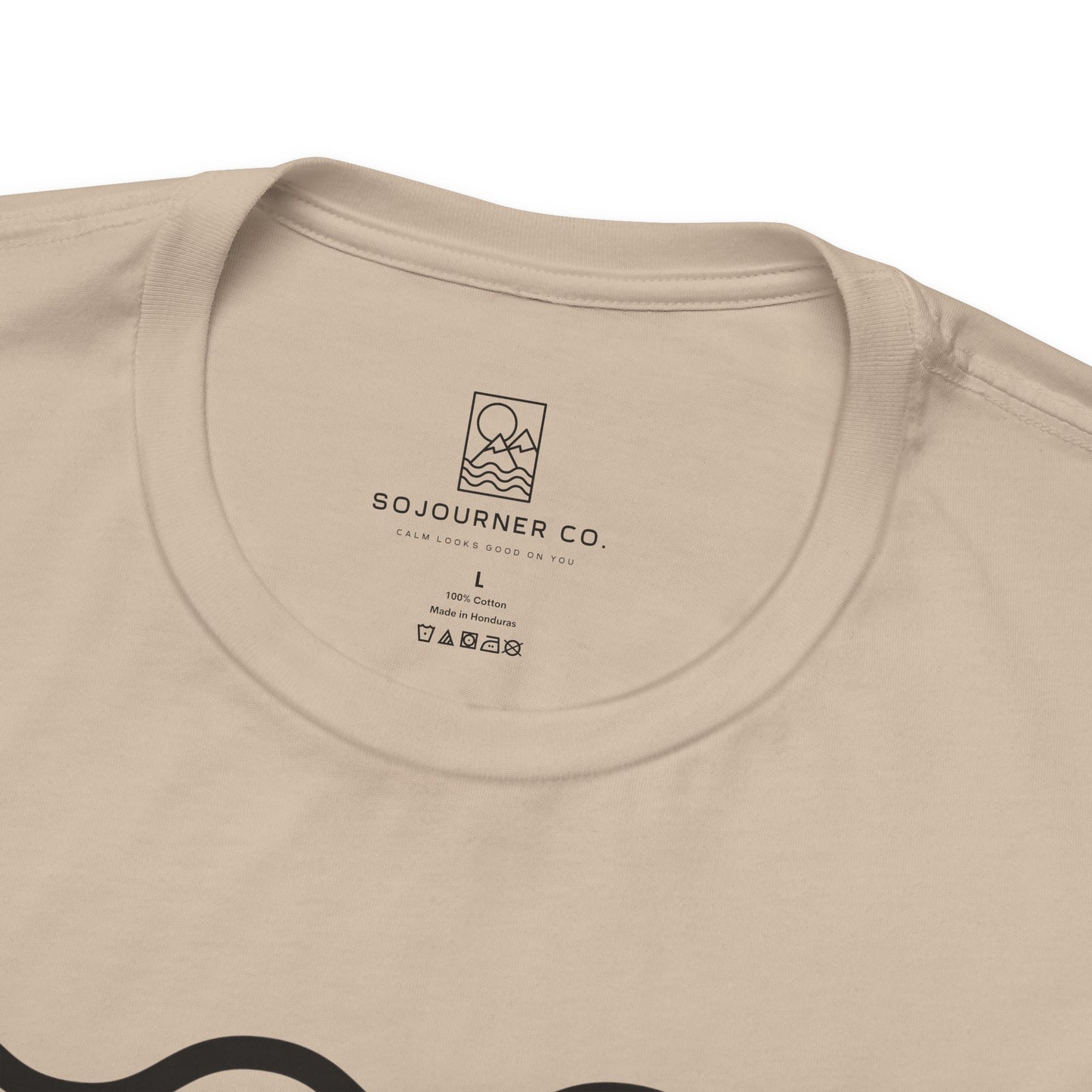 Minimalist Wavy Lines Tee – Unisex T-Shirt