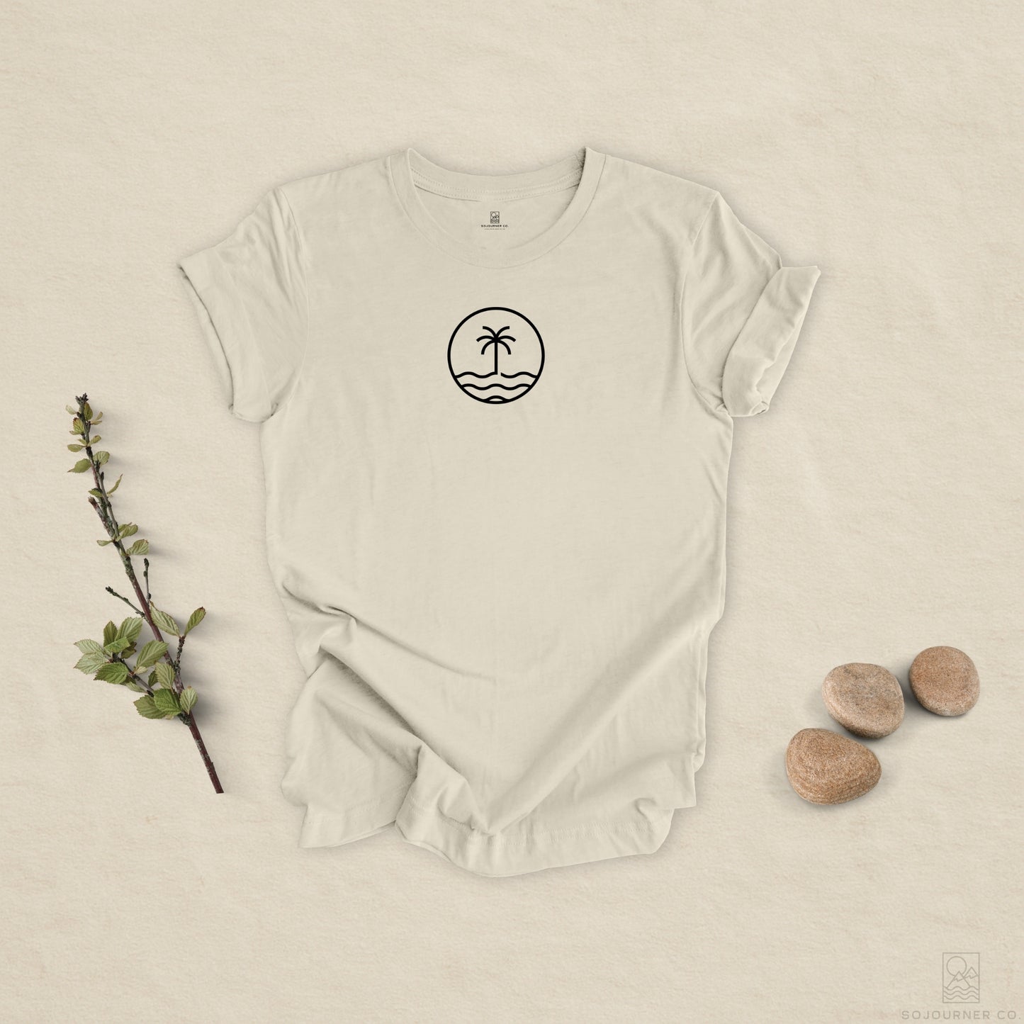 Coastal Circle Tee – Palm & Waves Minimalist Design